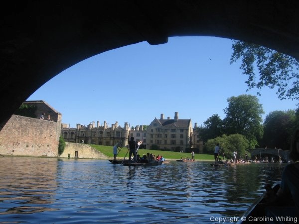 Cambridge in the sunshine - Photo 4